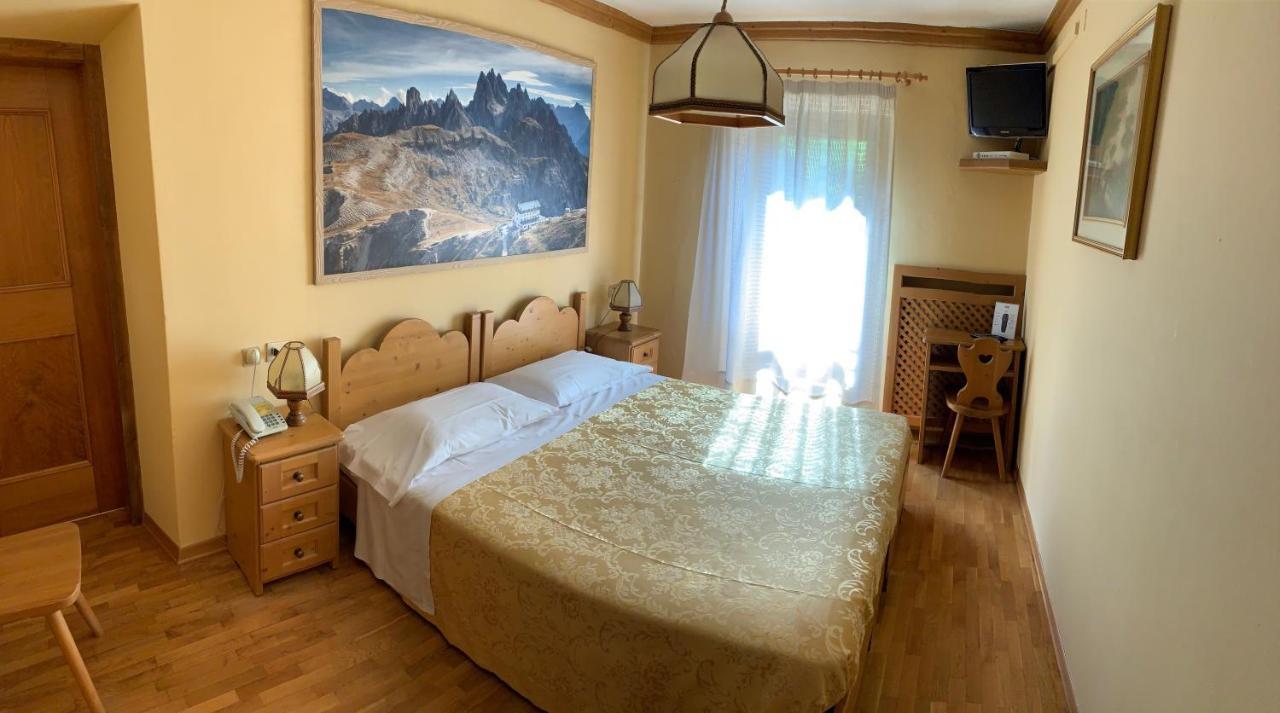 Albergo Garni Ajarnola Auronzo di Cadore Luaran gambar