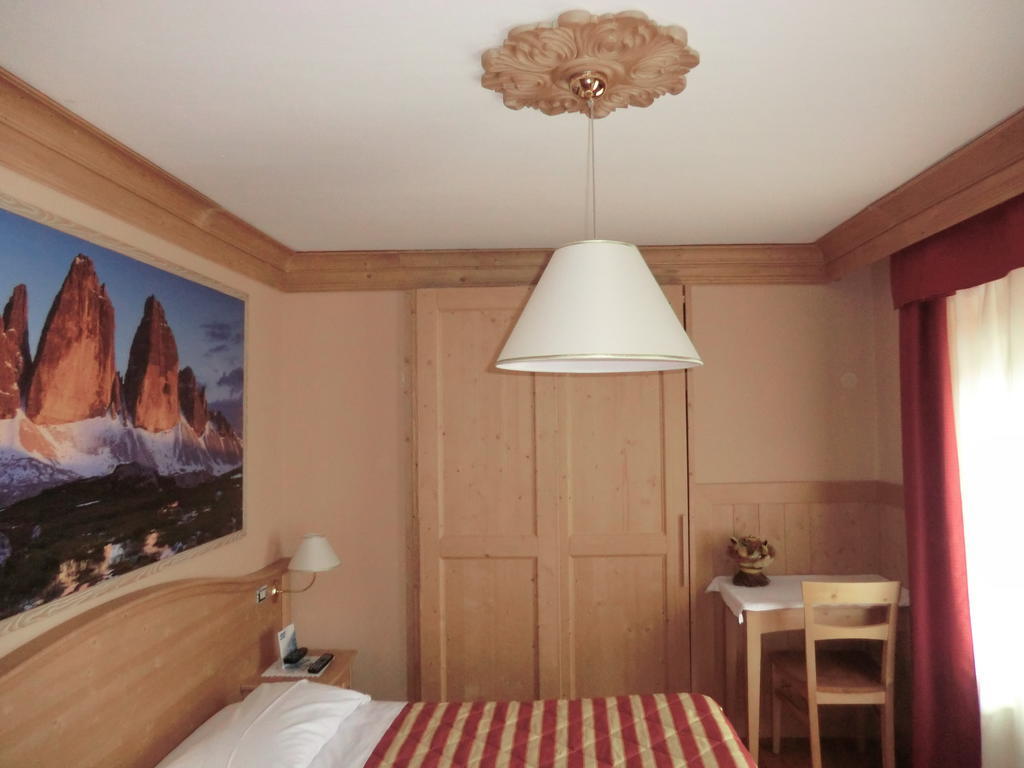 Albergo Garni Ajarnola Auronzo di Cadore Bilik gambar
