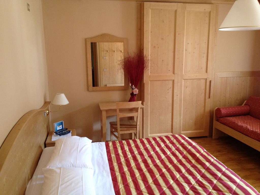 Albergo Garni Ajarnola Auronzo di Cadore Bilik gambar