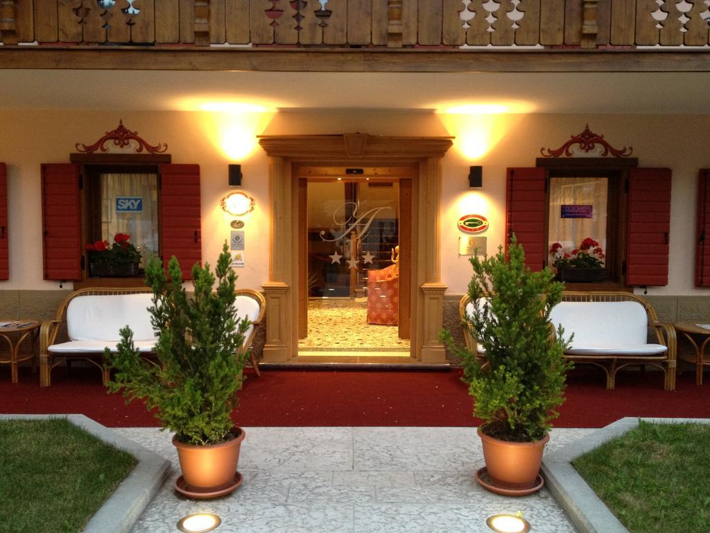 Albergo Garni Ajarnola Auronzo di Cadore Luaran gambar